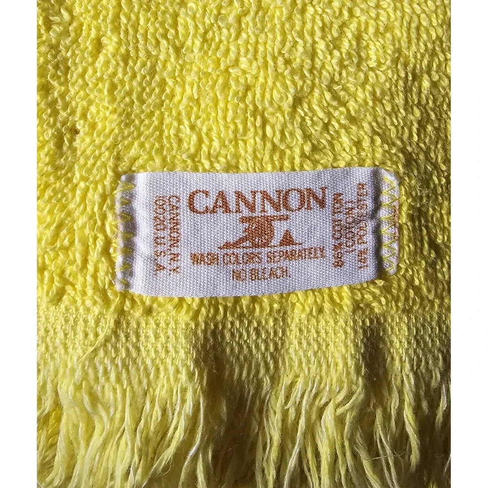 Vintage 1970/1980 Set Of 4 Cannon Bright Yellow Hand Towels With Fringe USA